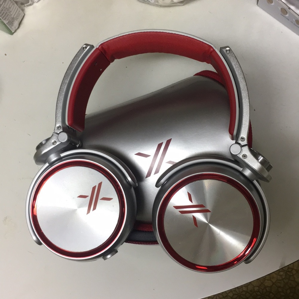 Sony Headphones- MDR-X10